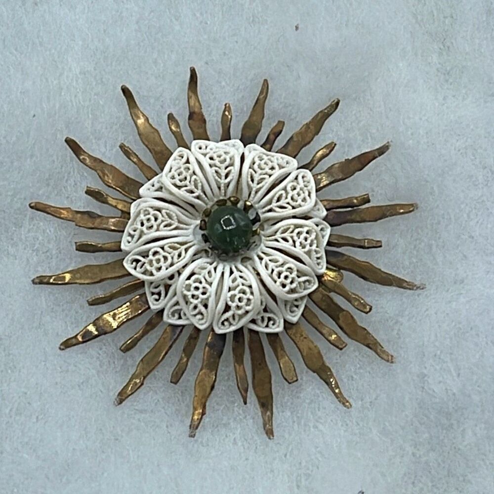 Vintage starburst brass plastic cabochon brooch Sputnik.